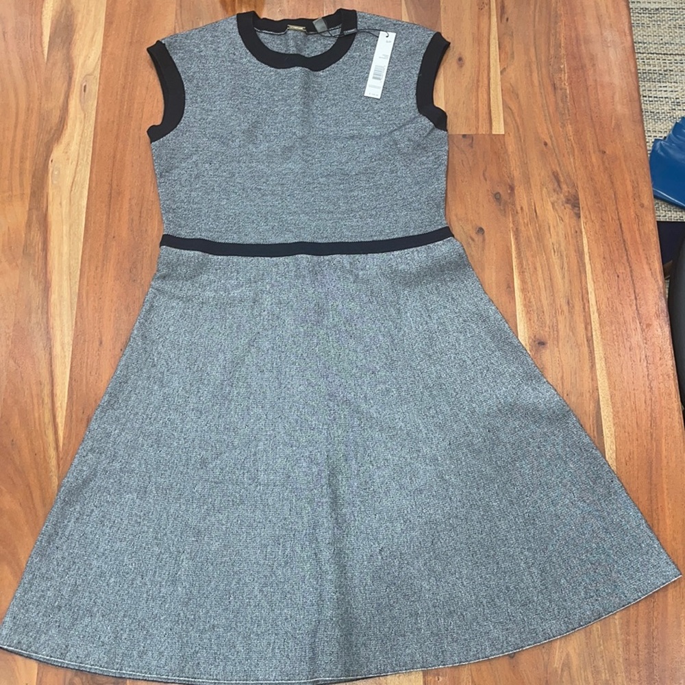 T‎ Taharai Gray & Black Sweater Dress